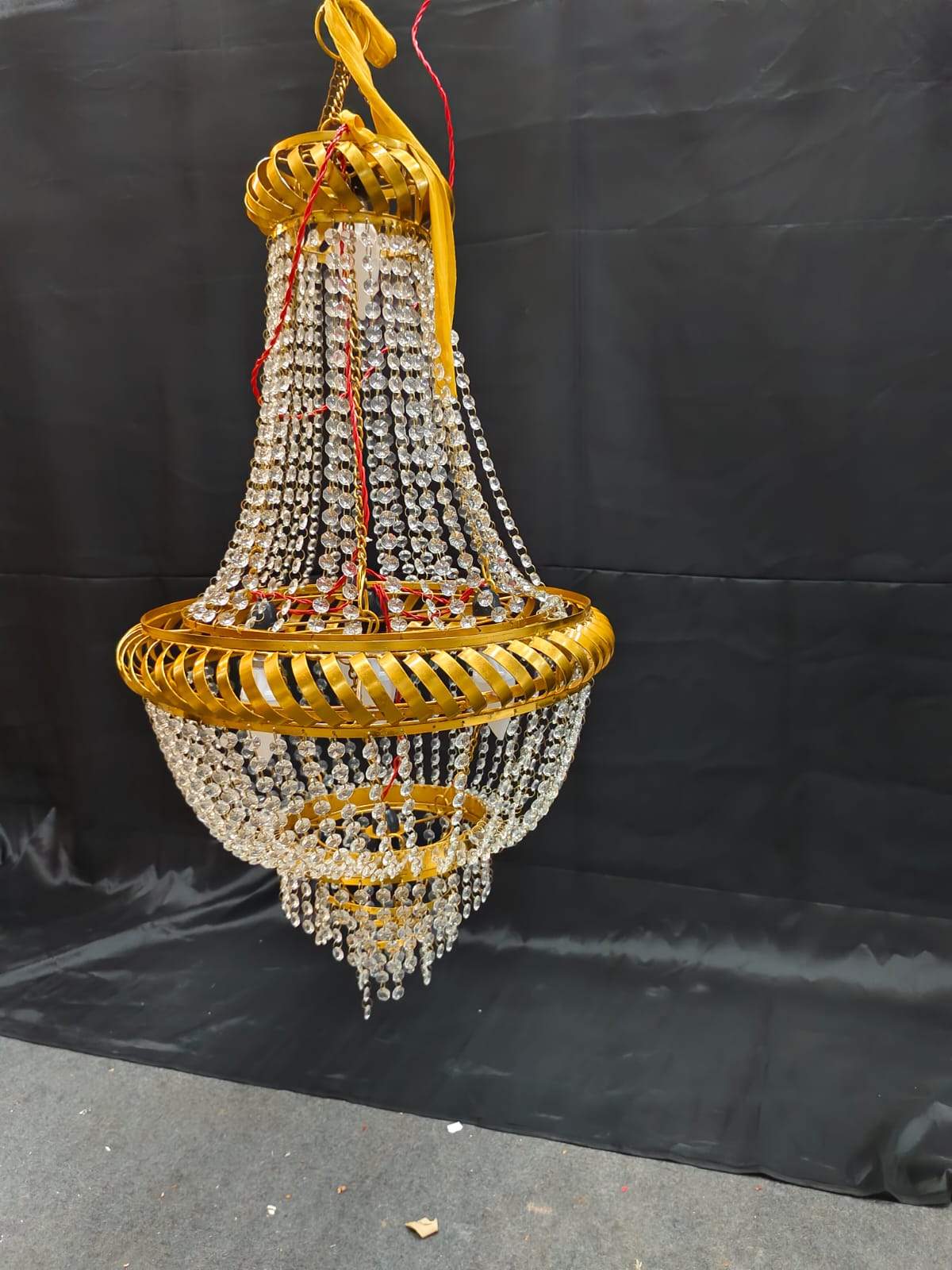 CRISTAL APPLE CHANDELIER